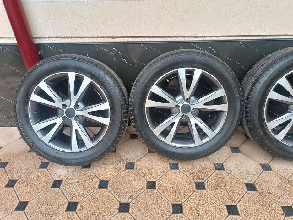 Kaptiva Diska Balon Cobaltga 225 55 R17 Holati yaxshi Ayibi Yoq