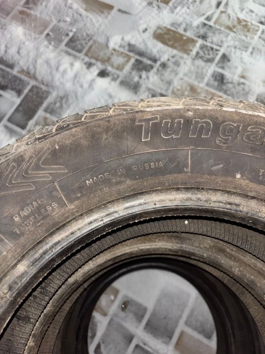 Продам комплект летних шин
