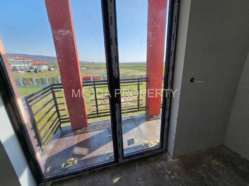 Продава се Къща в с. Кошарица, Област Бургас - 110 кв.м за 928 €/кв.м - Снимка #16