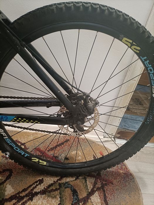 Vând Bicicleta MTB