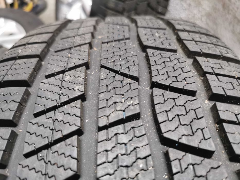 Jante Originale VW Touareg III .R 19 " OSORNO " cu anvelope de iarna