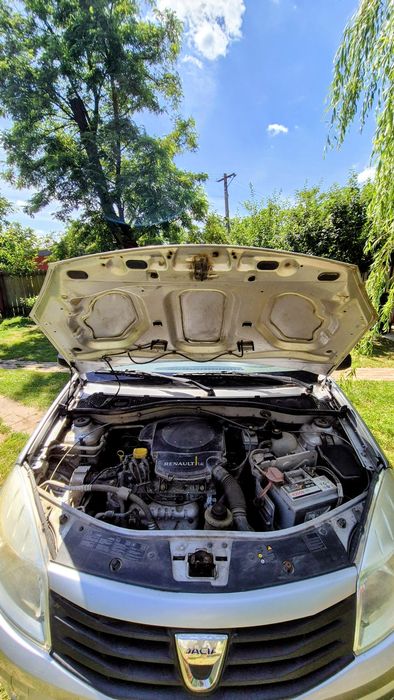 Dacia Sandero 2010 | 1.4 Benzina | Unic Proprietar RO | AC Functional | 2 Seturi Anvelope | judetul Vaslui