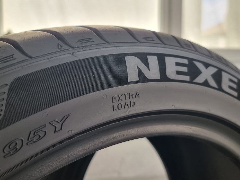 225/45/18 Nexen 2Броя: 120€ 7мм