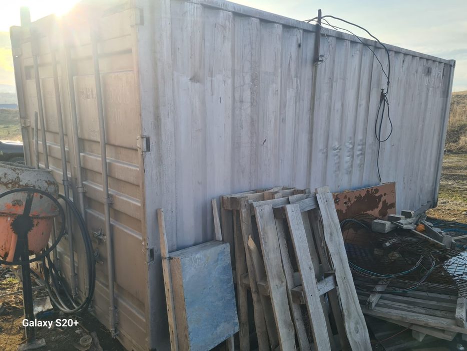 Продам Контейнер 20 тонн