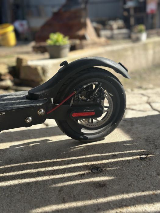 NEGOCIABIL Vand Trotinetă Electrică Xiaomi Mi Pro 2 – Stare Excelentă