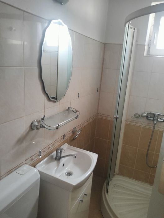 Vând  apartament.