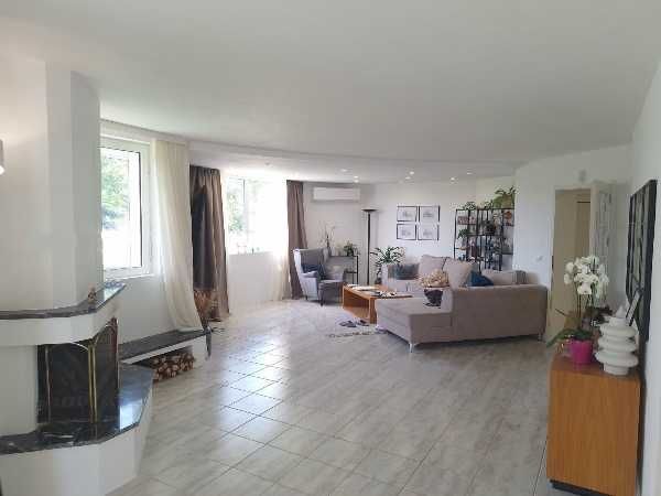 Продава се Къща в с. Асен, Област Стара Загора - 300 кв.м за 1050 €/кв.м - Снимка #8