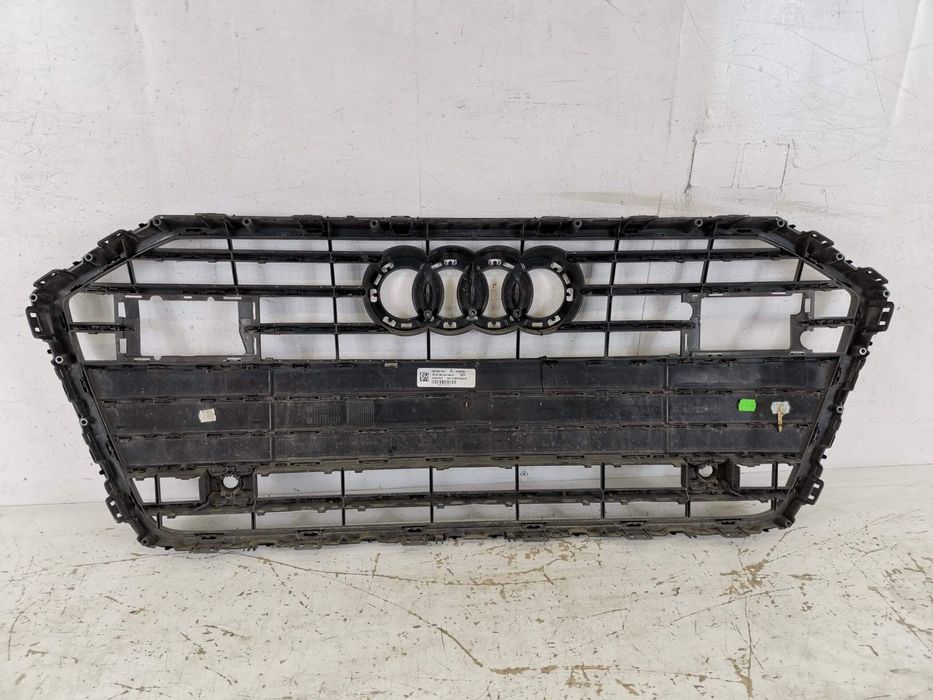 Радиаторна решетка Ауди А6 C8 [ - ] Оригинална Повредена Audi A6 C8 [
