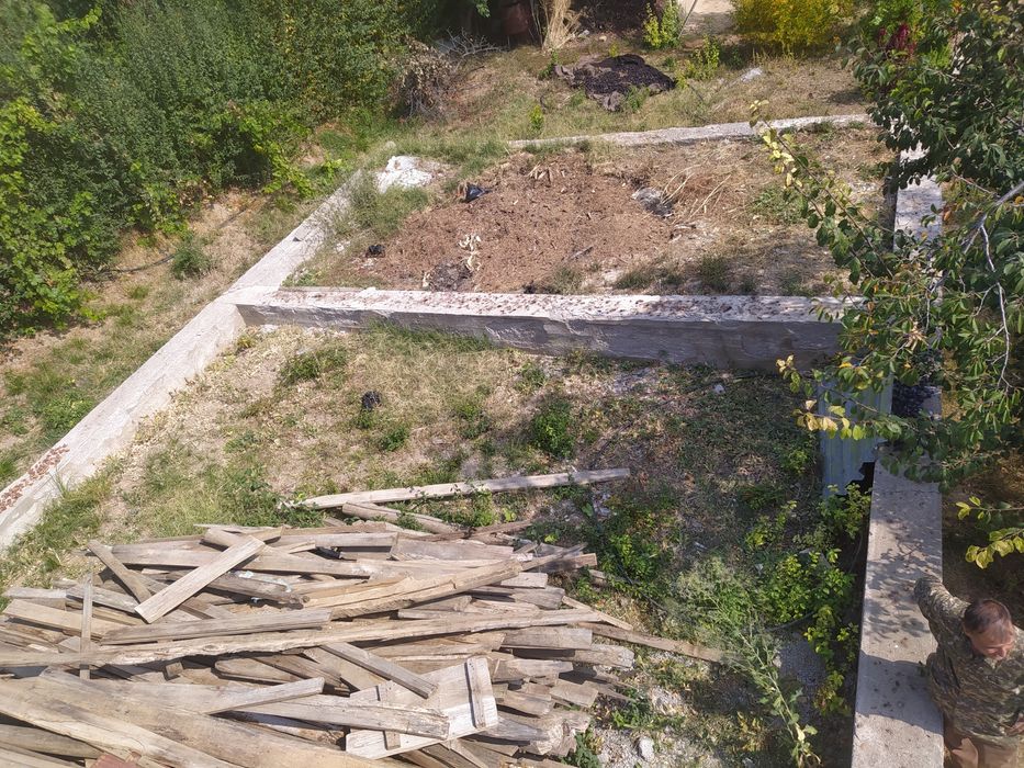 Yer sotiladi 8 sotigʻ