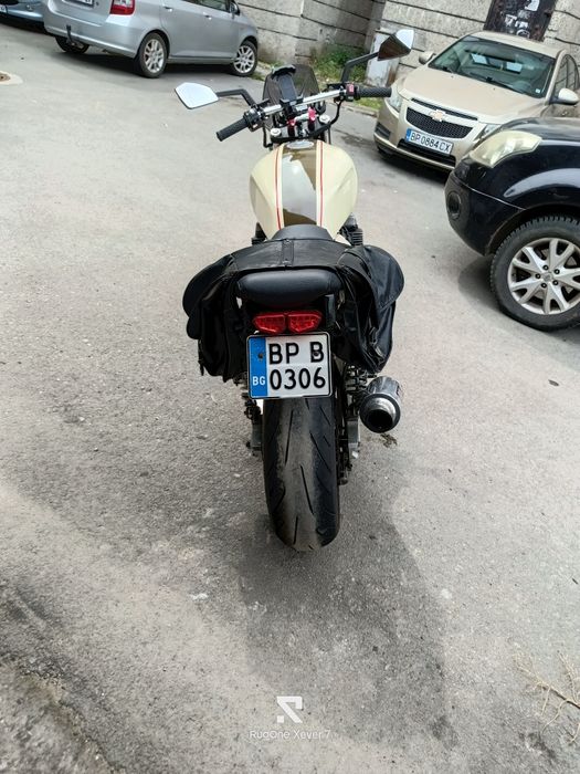 Продавам Yamaha XJR 1200