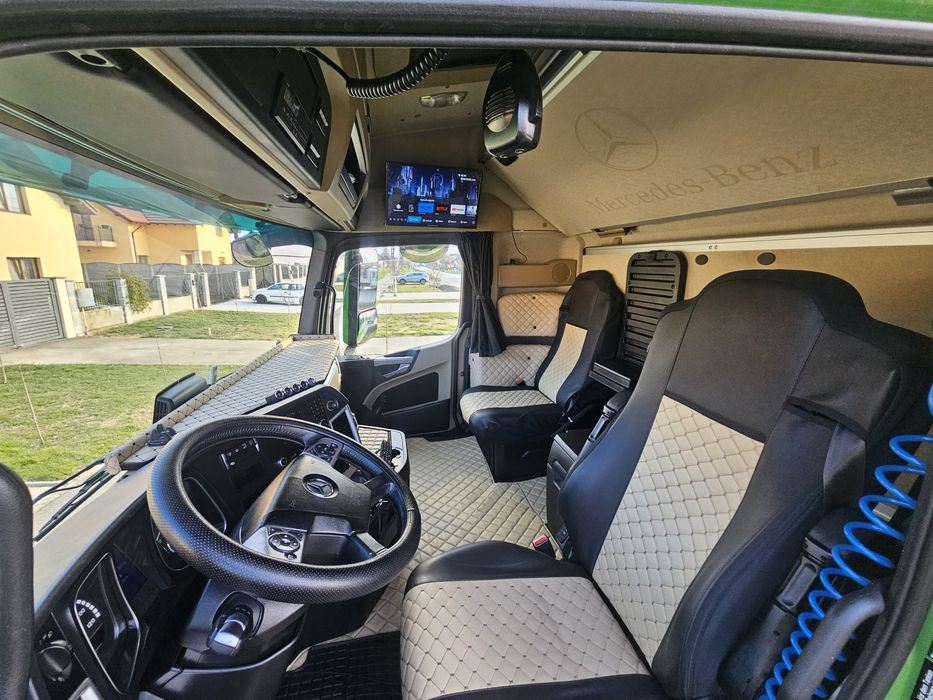 Mercedes actros mp4 1848 mega/standard