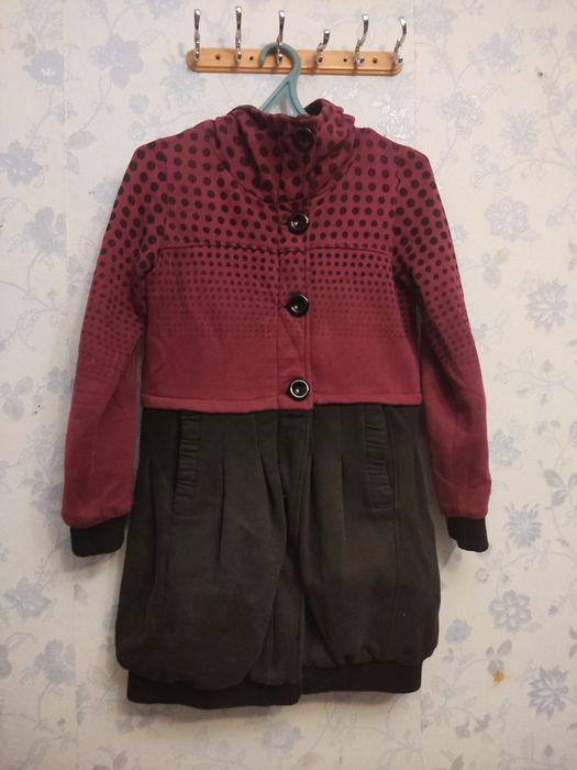 Польто на осень с капюшоном