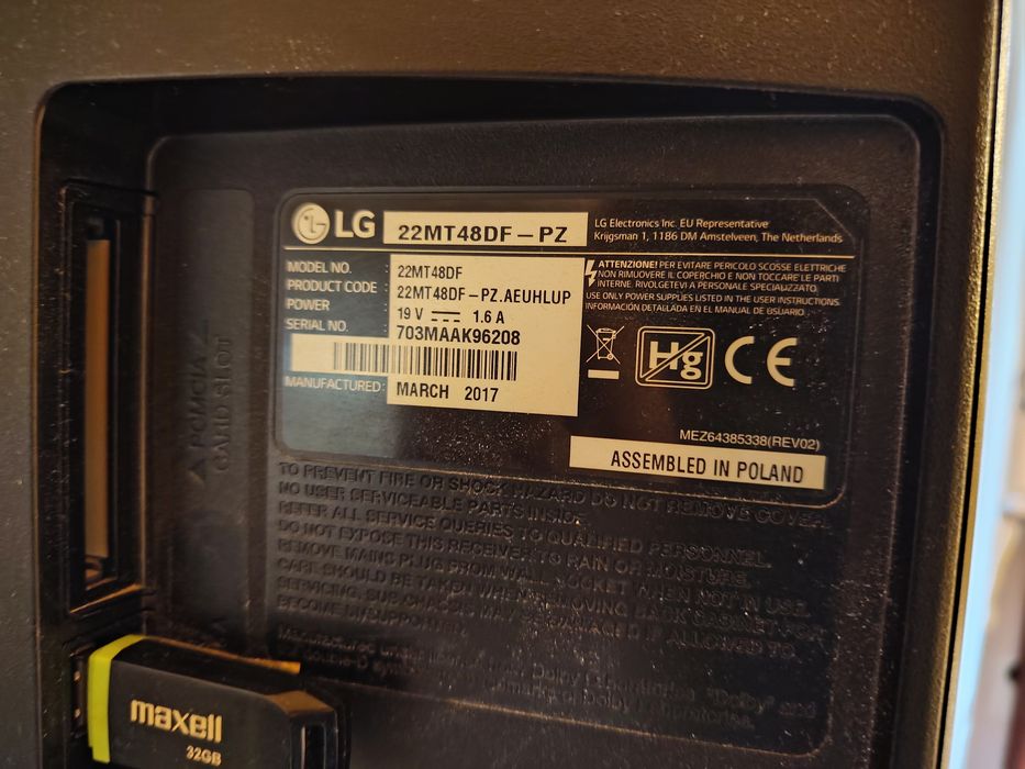 Продавам запазен телевизор монитор LG 22"
