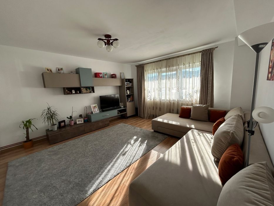 Apartartament 2 camere 58 mp,decomandat.