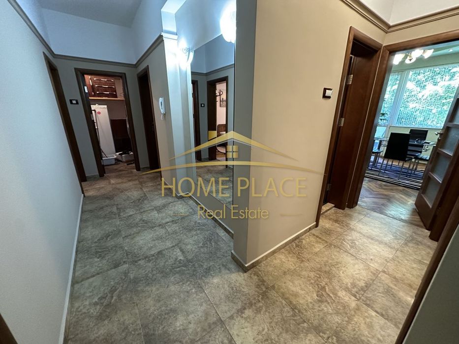 Дава се под наем Тристаен апартамент в Варна, Център - 120 кв.м за 1020 € - Снимка #8