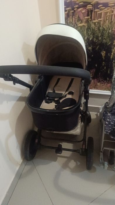 Продам коляску для новорожденных