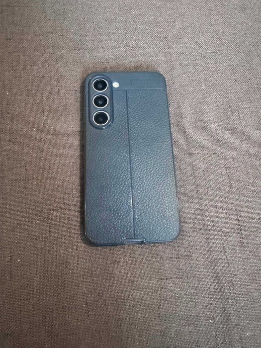 Samsung galaxy S23, 8/256GB.