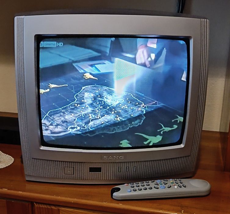 Телевизор 14 инча