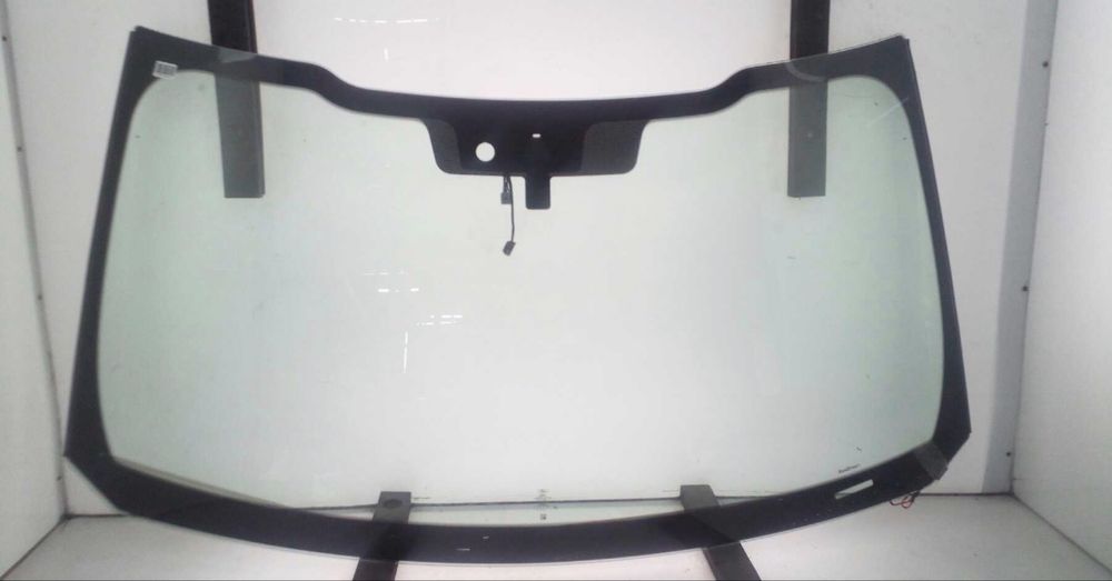 Предно стъкло Ford F150 2018+