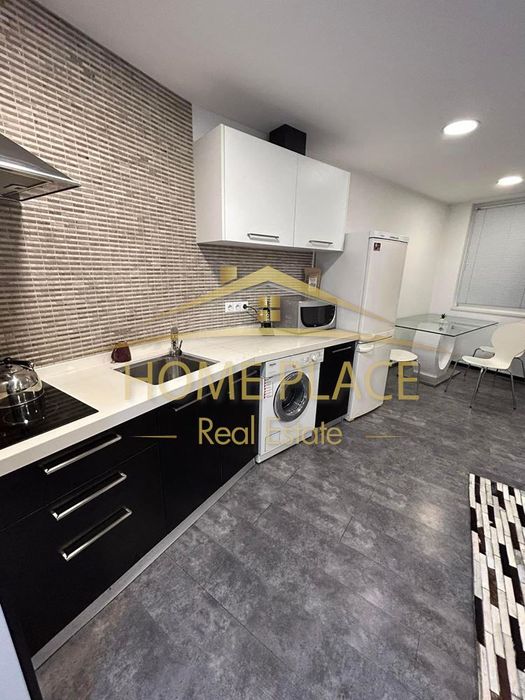 ДВУСТАЕН апартамент под наем - Център