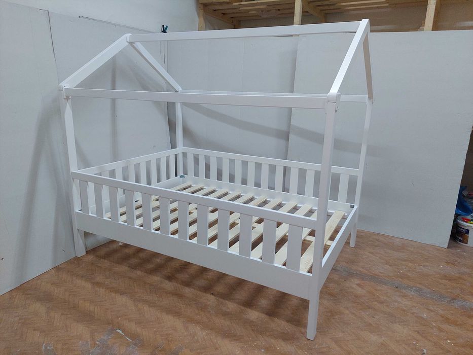 TRANSPORT GRATUIT.Pat tip casuta,cod 413