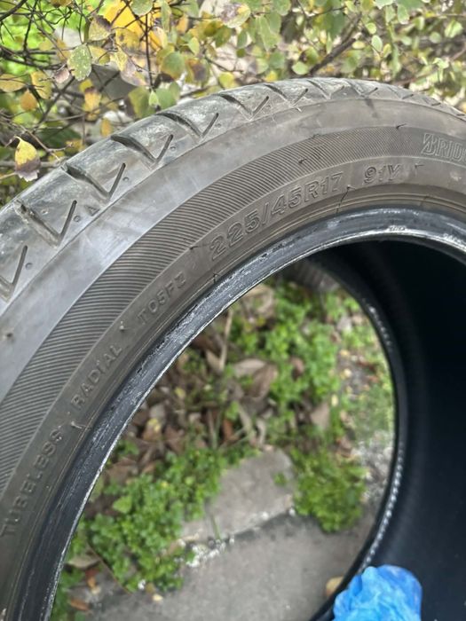 Set 4 anvelope cauciucuri Bridgestone 225 45 r17 Vara