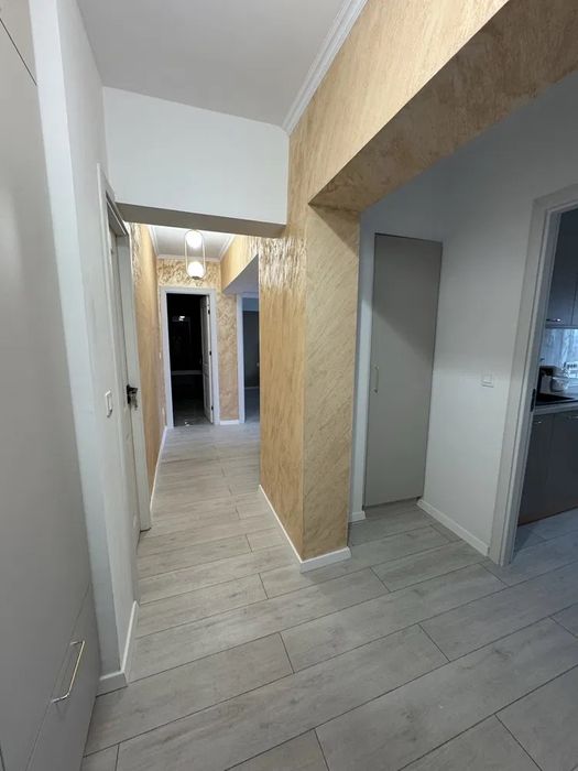 Inchiriez apartament cu 3 camere