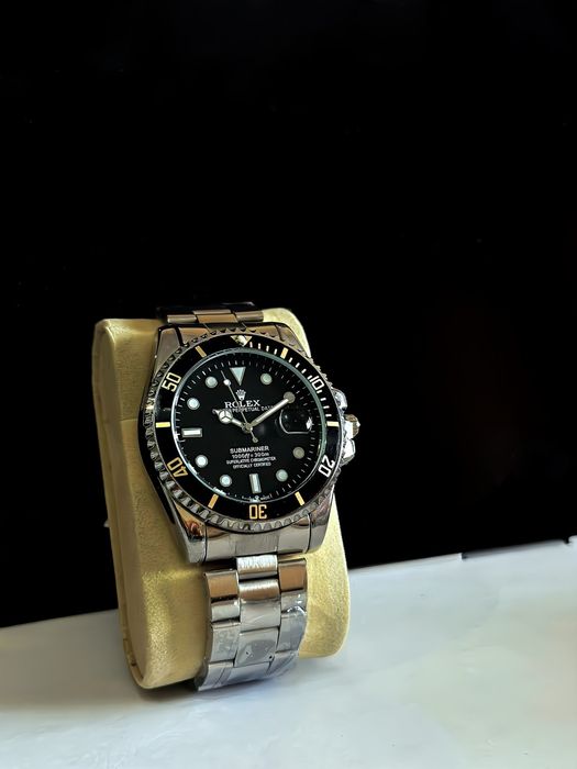 Новые кварцовые часы