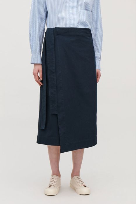 COS Пола с асиметрично прехвърляне