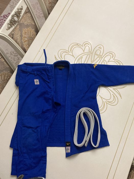 Продам Кимано для дзюдо