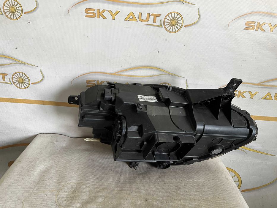 Far stanga halogen led Ford Puma dupa 2019 cod L1TB-13E015-EH
