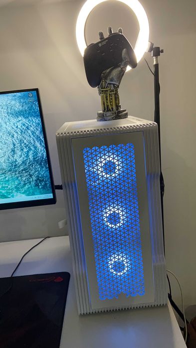 ПЪЛЕН ГЕЙМИНГ СЕТЪП – ГОТОВ ЗА ИГРА