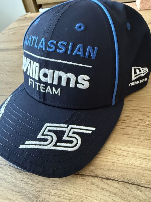 Ф1 шапка Williams Carlos Sainz