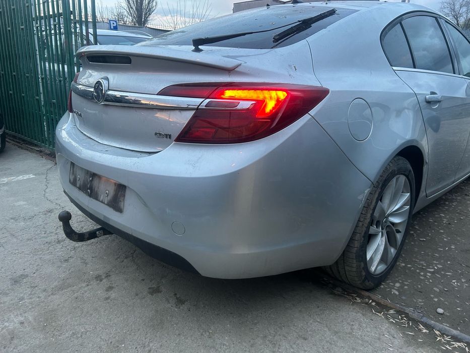 Haion cu lunetă  Opel Insignia A facelift 2015