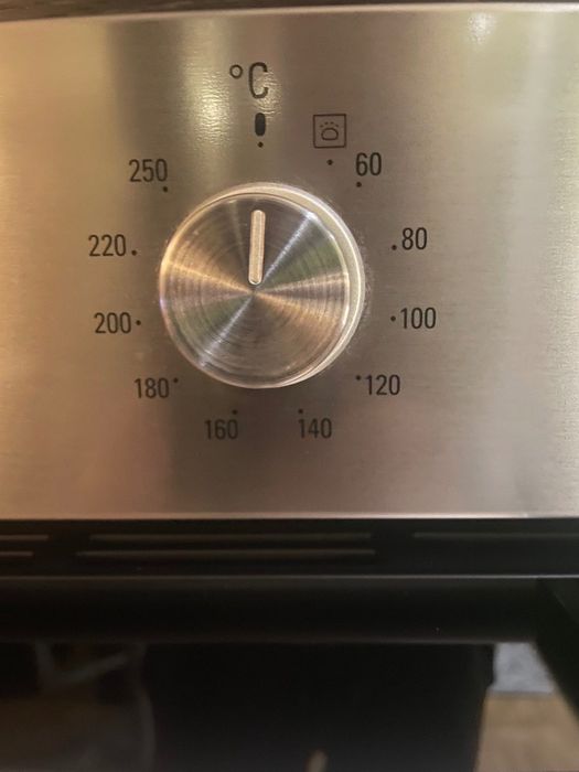 ARISTON фурна за вграждане