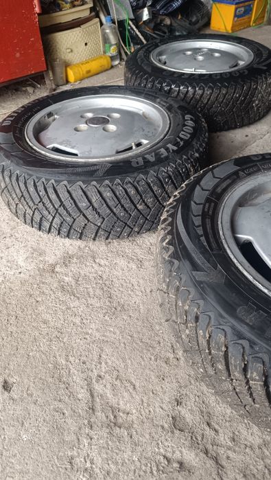 Колеса в сборе от Ауди 80 б3