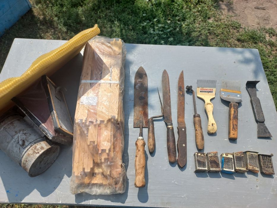 Инструмент для пчеловода