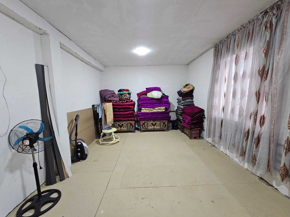 Ховли уй сотилади