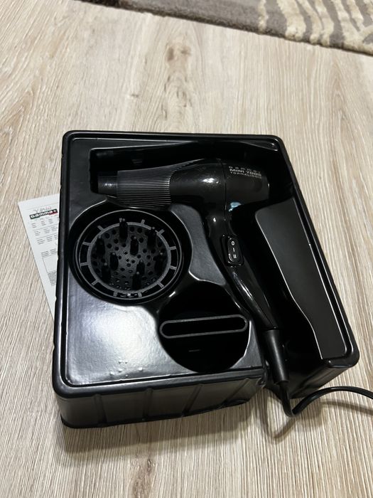 Професионален мини сешоар