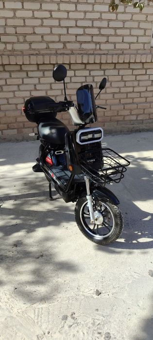 Elektro Skuter sotiladi holati yangi.