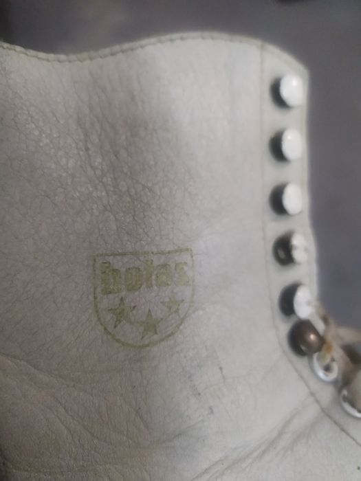 Коньки фигурные   BOTAS.