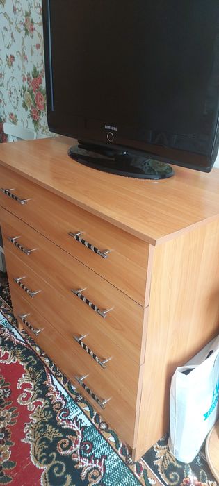 Продам шкаф бу в нормальном состоянии