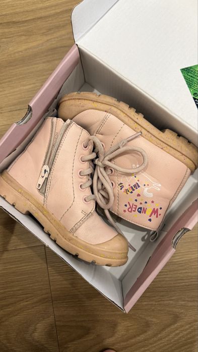 Ботинки осенние для девочки 26рр