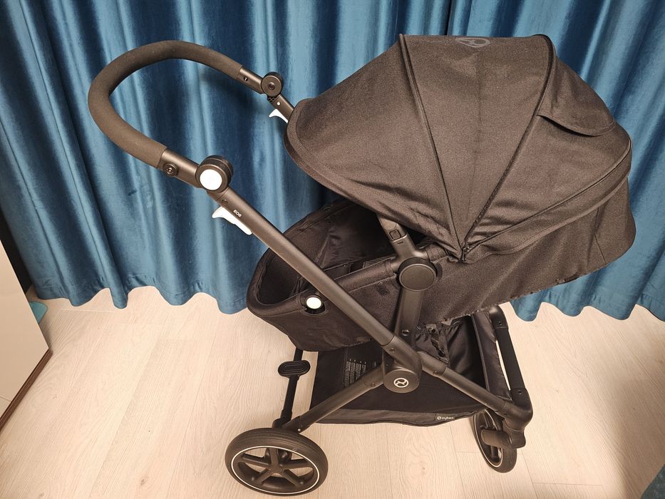 Vand Cybex EOS negru