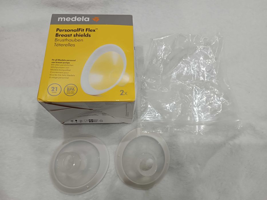 Помпа за кърма Medela, hands free чашки, фунии, шишета, система calma + подарък