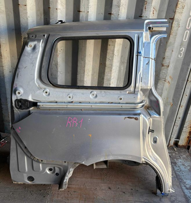 Крылья крыло задние Honda Elysion, 2004-13 год из Японии