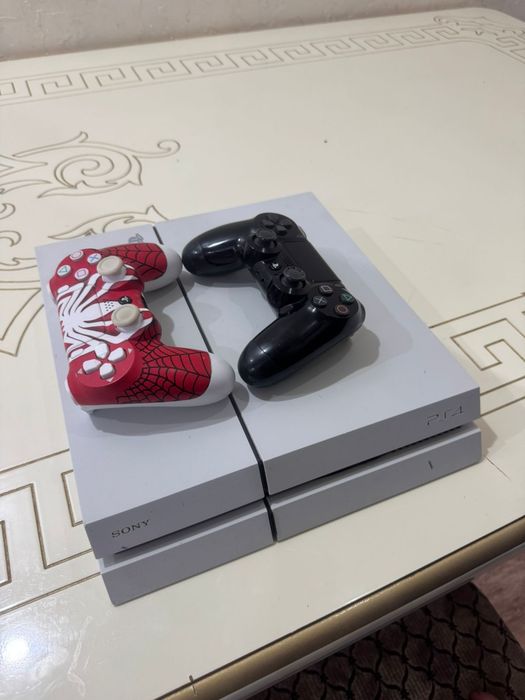 Playstation 4 Fat 500  gb