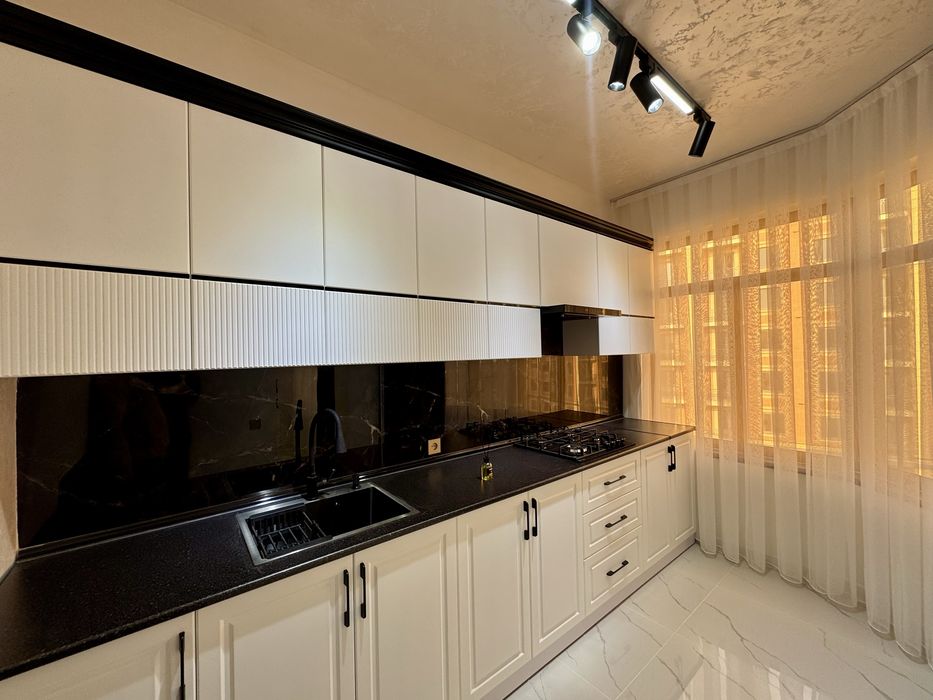 3х комнатная квартира, на 7 этаже. Вокзал