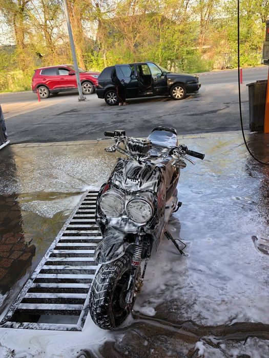 Бенали мопед.               .