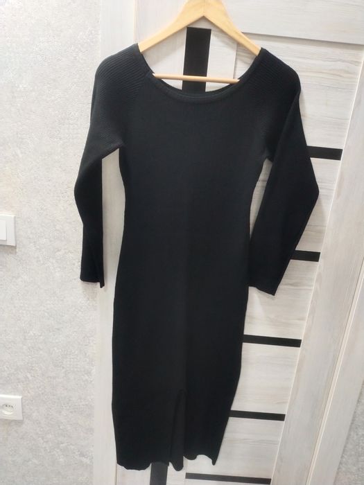 Платье Zara.Размер 44-46.